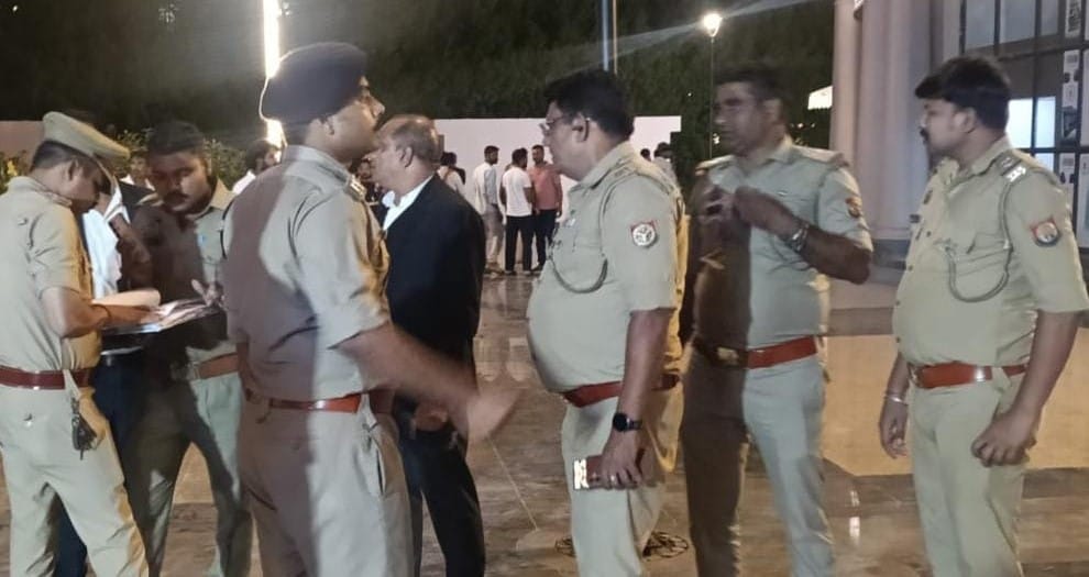 Lucknow: Young woman dies after falling from 10th-floor hotel room under suspicious circumstances.