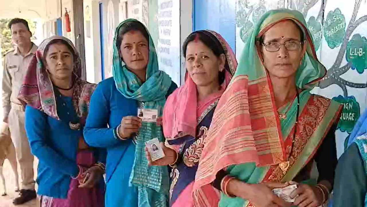 Chamoli News Malethi kshetra panchayat bypoll sees slow voting only 20 35% turnout recorded by 11:30 AM