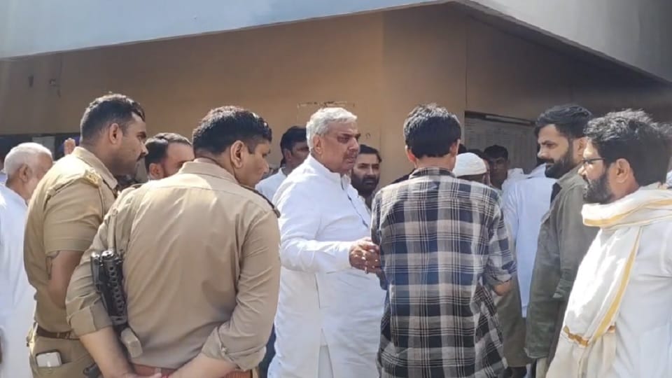 UP: 50 leaders, including MP Harendra Malik and former MP Qadir Rana
