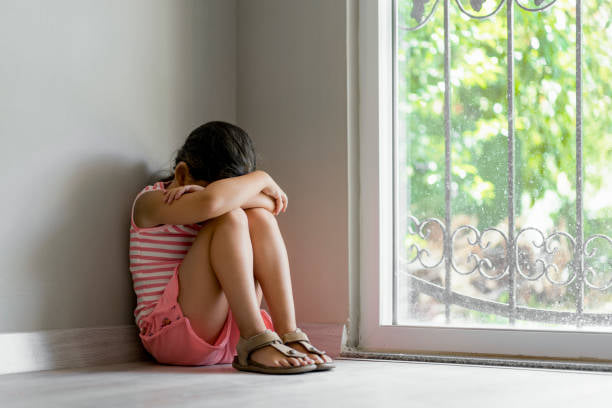 बांदा: सात वर्षीय छात्रा से दुष्कर्म का आरोप, मैहर यात्रा से लौटने पर परिजनों को बताई घटना, शिक्षक पर रिपोर्ट