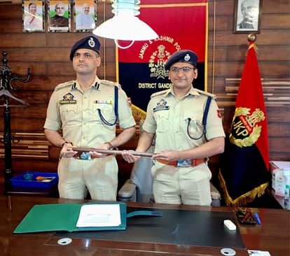 Shri Harshal Rajesh Mahajan (IPS) assumed charge as the SSP of Ganderbal.
