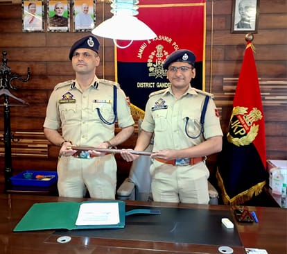 Shri Harshal Rajesh Mahajan (IPS) assumed charge as the SSP of Ganderbal.