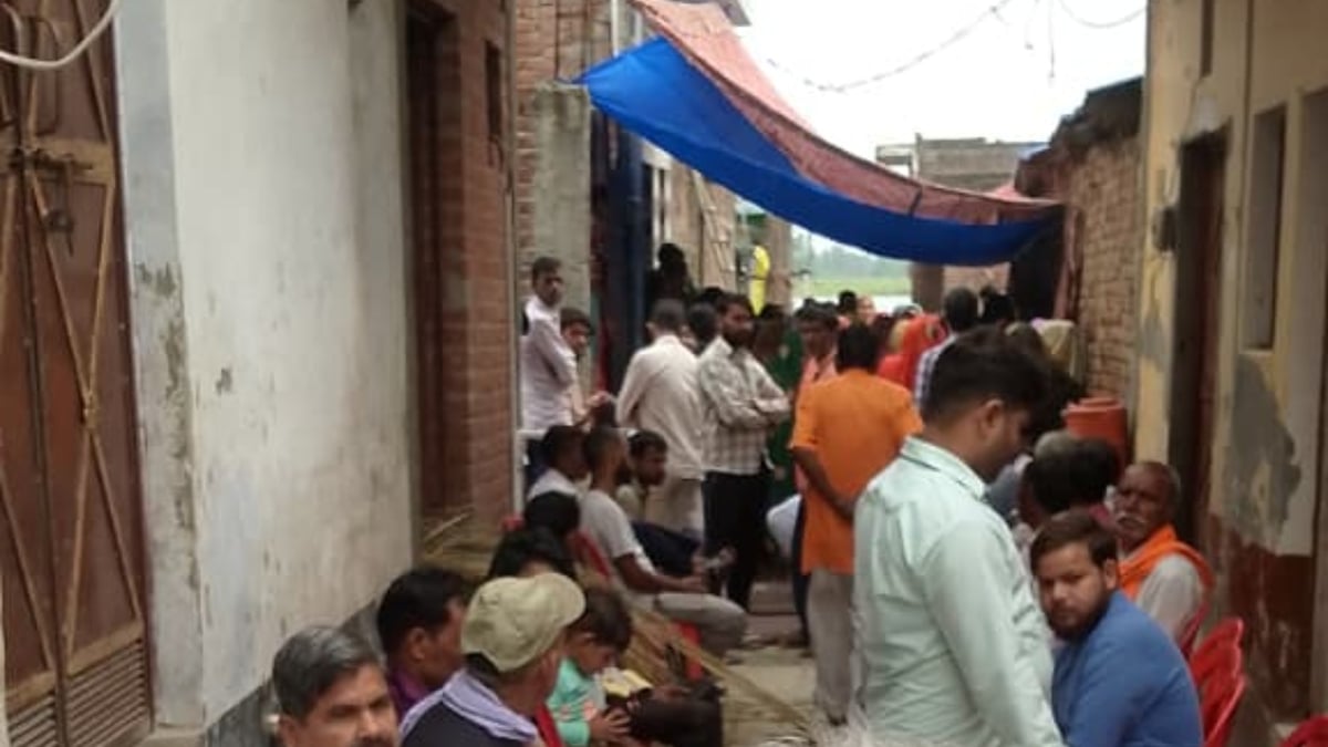 बदायूं: डेंगू से पीड़ित महिला की मौत, तीन बच्चे भी बीमार; कैथोला गांव में बुखार का प्रकोप