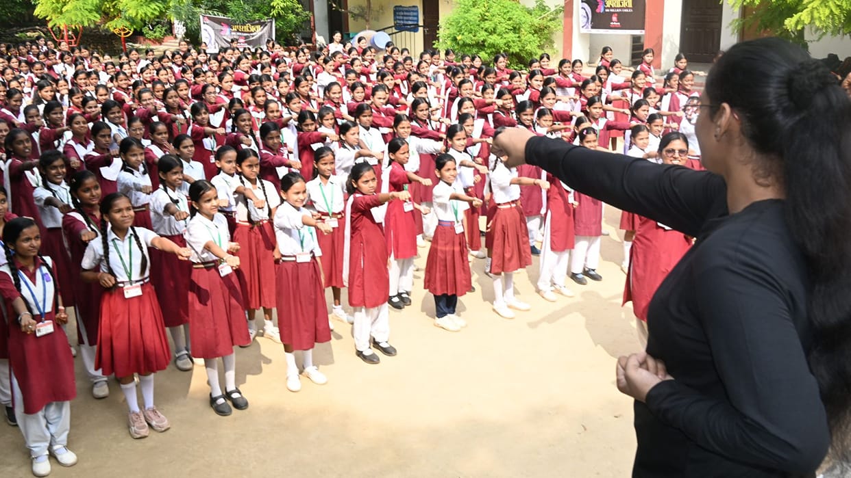 Navratri 10000 female students from 9 schools learned self defense techniques and received martial arts tips