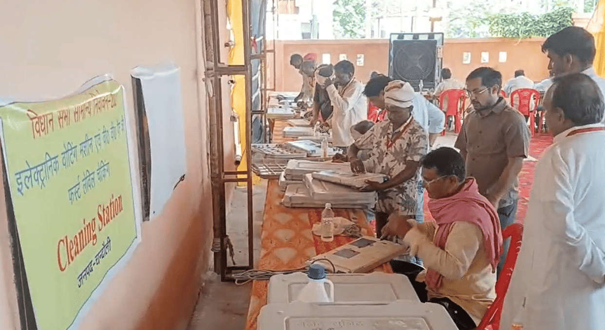 Preparations for 2027 Assembly electinos intensify Chandauli First Level Checking EVMs begins