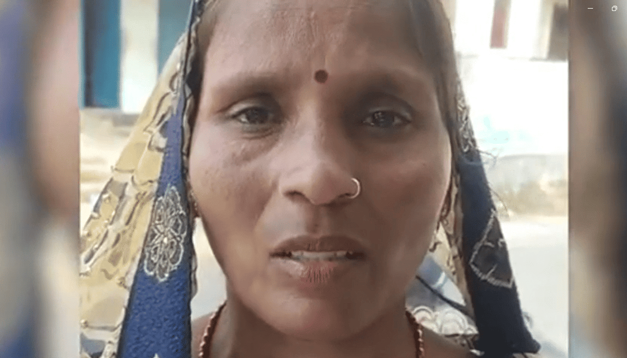 Broad daylight robbery in Chandauli Dhanapur45,000 and gold ring stolen from woman bag