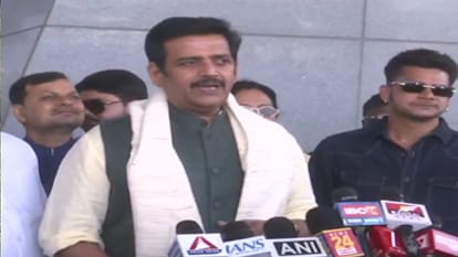 रायपुर पहुंचे रवि किशन मीडिया से की चर्चा