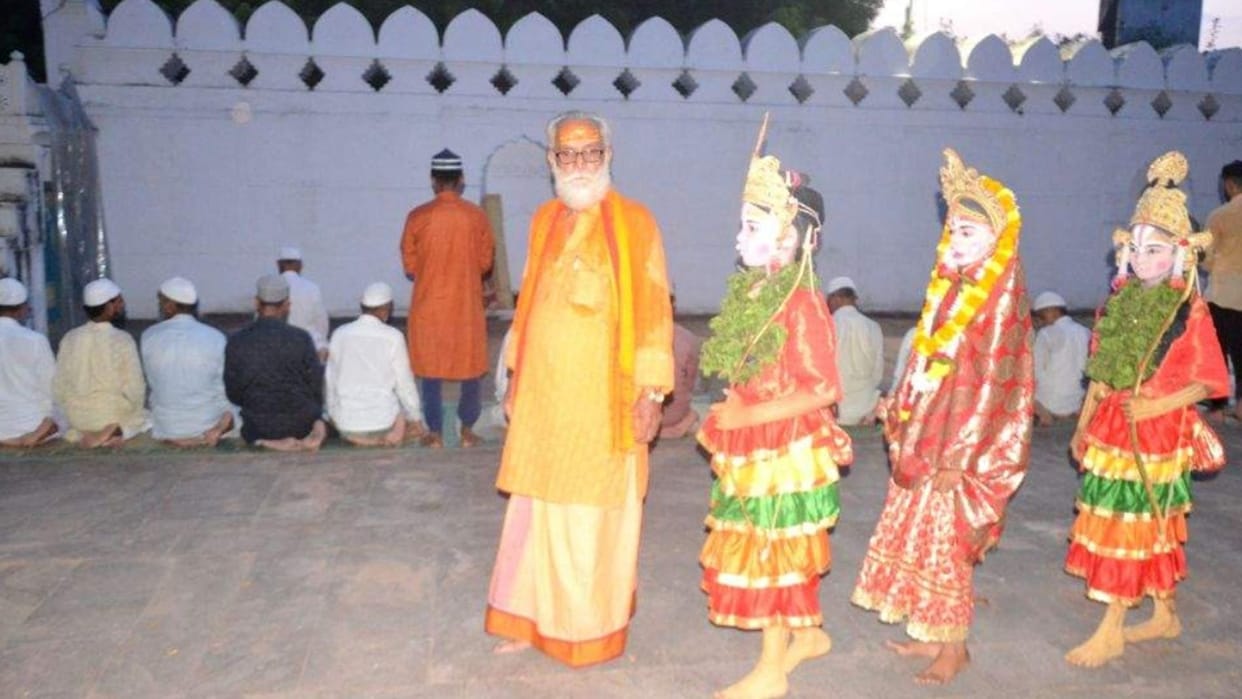 483 year old tradition broken varanasi Latbhairav Ramlila Namazis not arrive Jayant Netra Bhang