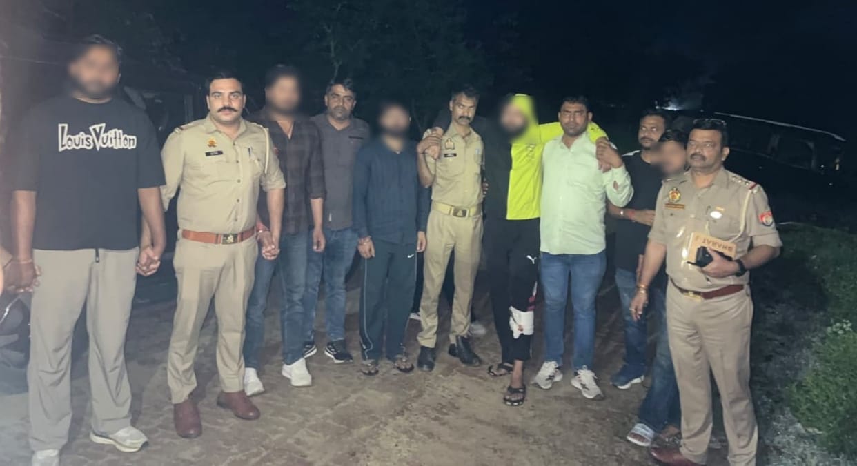 Muzaffarnagar Police Encounter: Five Wanted Accused Arrested, One Injured; Weapons and Scorpio Seized