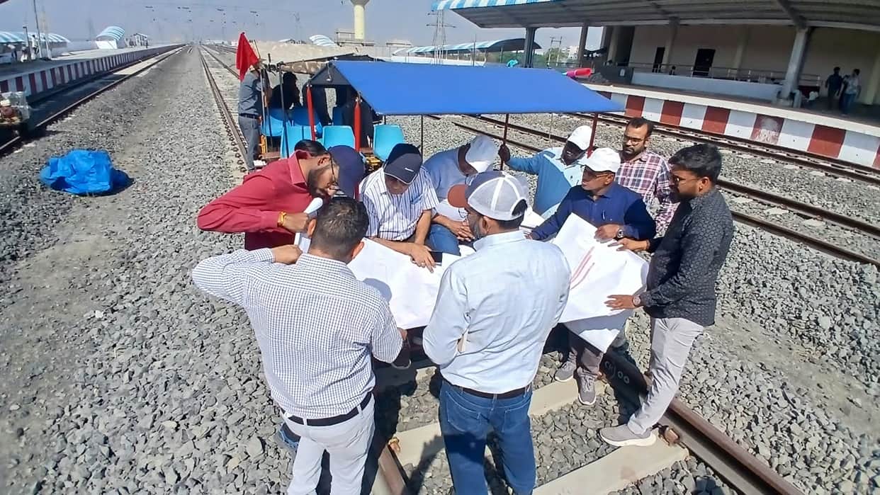 Indore: Work on the Tihi tunnel of the Indore-Dahod rail line completed; safety audit to follow.