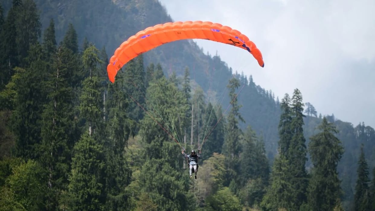 Mohar Singh wins Paragliding Accuracy Pre World Cup in Solang Nala Manali