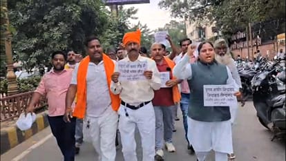 Bharatiya Awam Party marches in Varanasi in support of the Election Commission