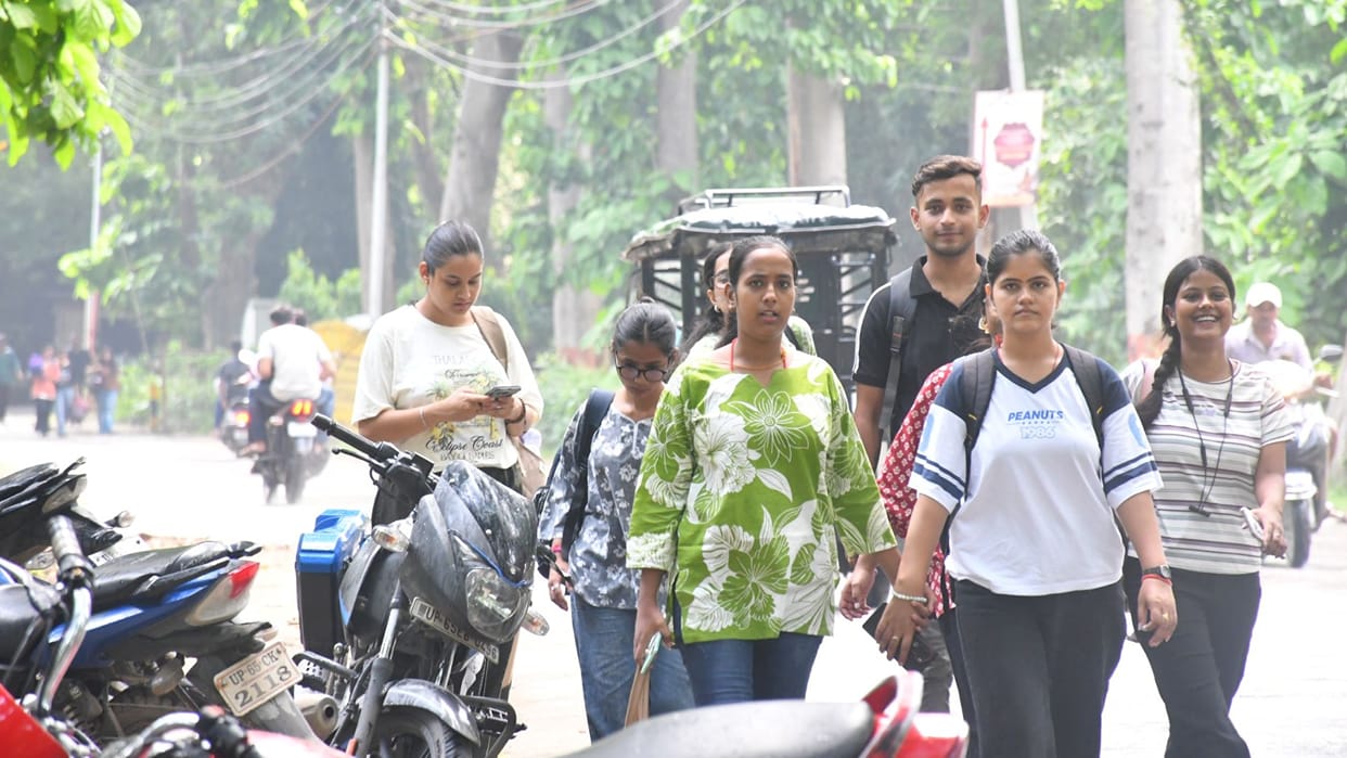 Students at BHU with an 8.5 CGPA will receive Academic Excellence Award in Varanasi