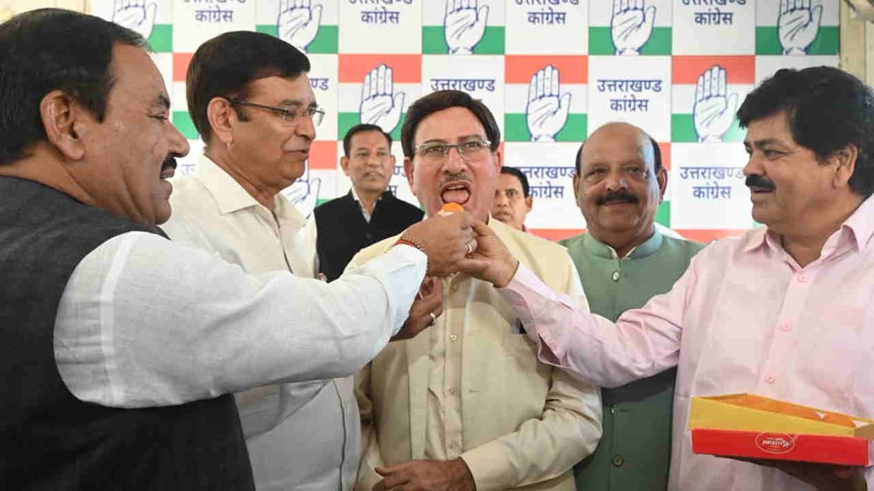 Uttarakhand Politics various political parties leaders join congress in dehradun read All Updates