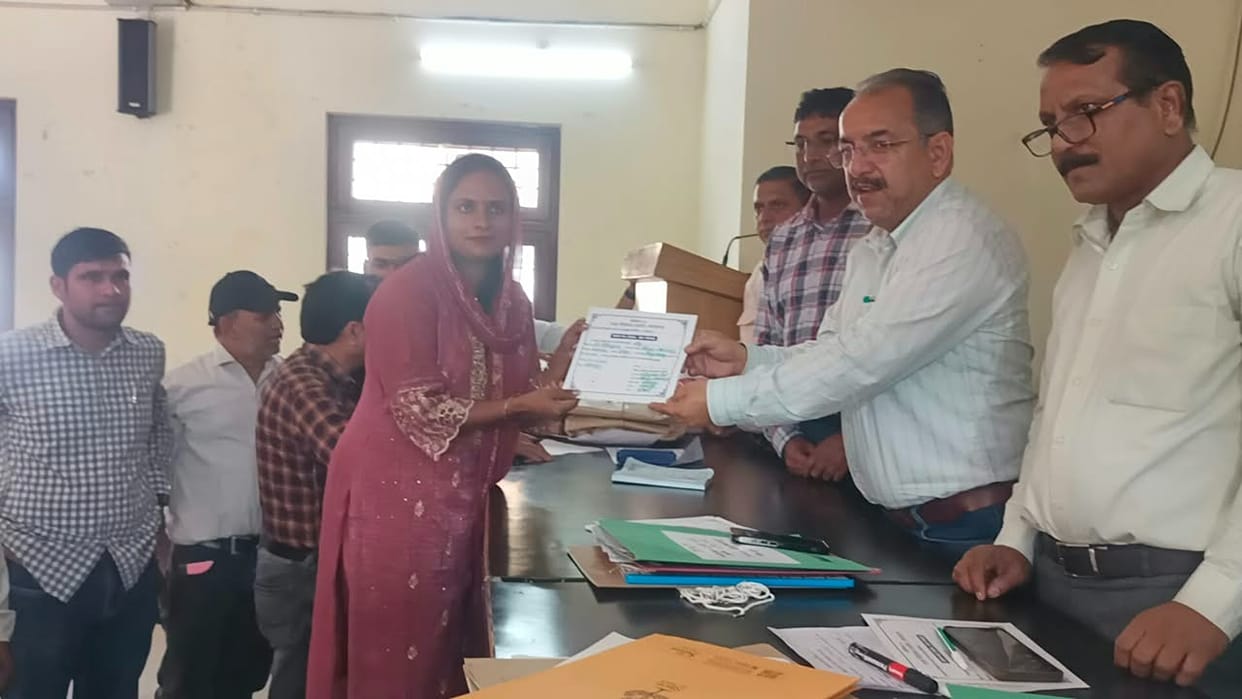 Roorkee by election Anshu won by 862 votes in Khelapur became village head