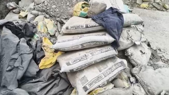 Kanpur Counterfeit branded cement racket police raid in Ispat Nagar large quantity of fake cement seized