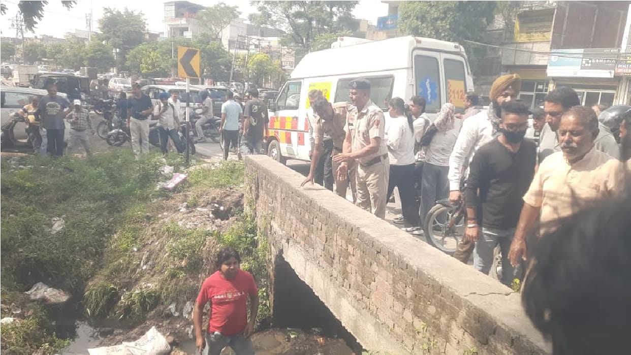 Body of unidentified man found at Maharana Pratap Chowk in Yamunanagar; police investigating