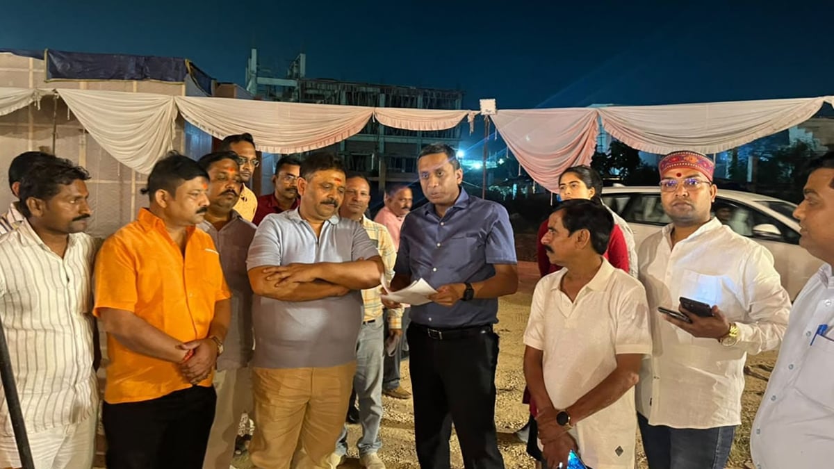 काशी में सीएम योगी का महासम्मेलन: आठ विधानसभा क्षेत्रों की अलग-अलग दीर्घाएं, आज जुटेंगे शिक्षक-स्नातक