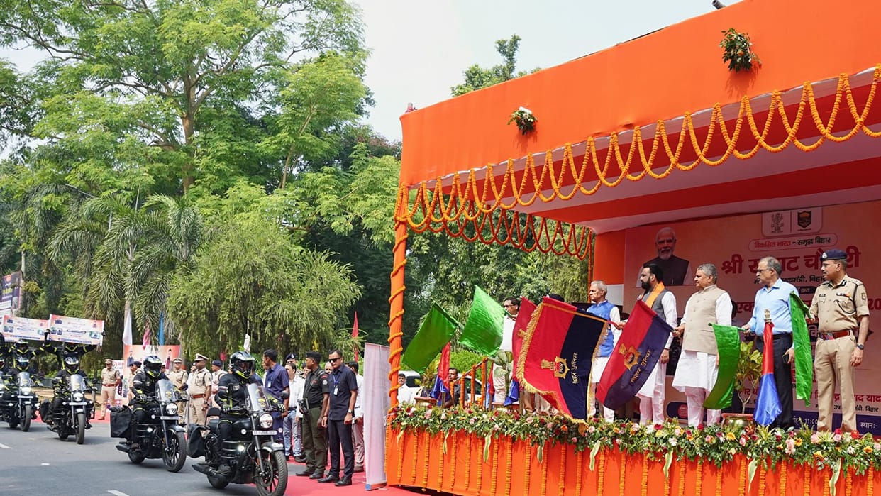 Bihar: CM Samrat Chaudhary flags off national motorcycle rally contingent to travel from Patna to Gujarat