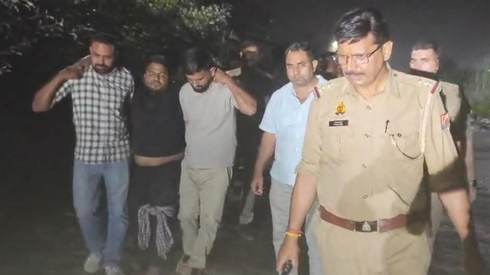 गाजियाबाद पुलिस की बड़ी कार्रवाई: विनोद गुप्ता हत्याकांड का आरोपी बिलाल मुठभेड़ में गिरफ्तार, पैर में लगी गोली