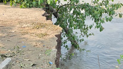 Sharda River Erosion wreaks havoc in Rura Sultanpur village of Lakhimpur Kheri