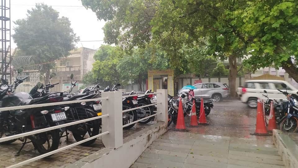 Heavy rain following dust storm in Agra