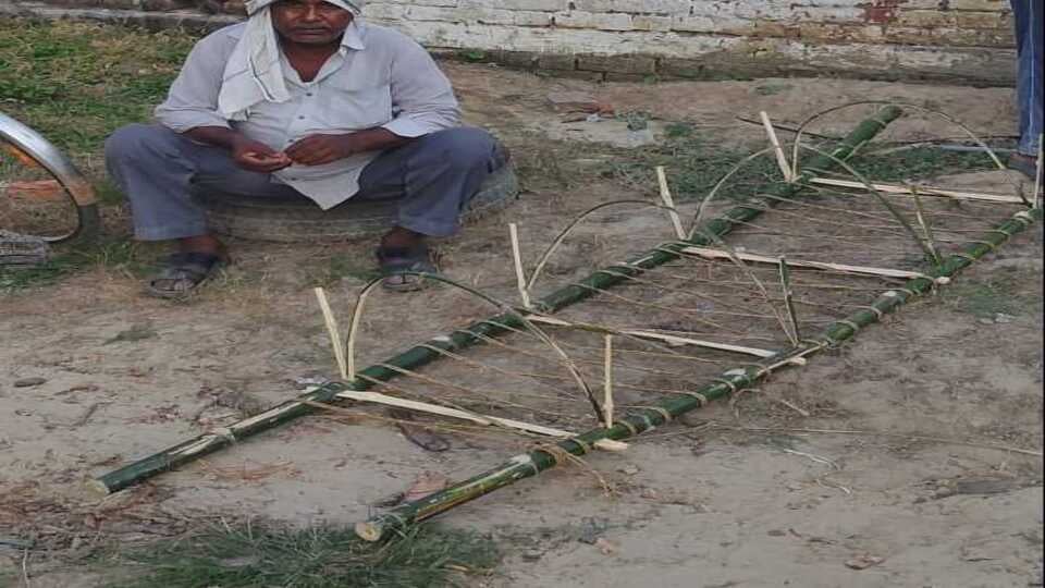 अंतिम संस्कार से पहले चमत्कार: मृत घोषित महिला की अंत्येष्टि की चल रही थी तैयारी, तुलसी जल डालते ही लगी खांसने