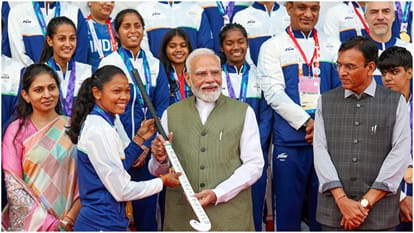 PM Modi Interacts with Asian Games 2026 Medal Winners, Urges Athletes to Aim Higher