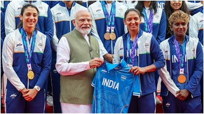 PM Modi Interacts with Asian Games 2026 Medal Winners, Urges Athletes to Aim Higher