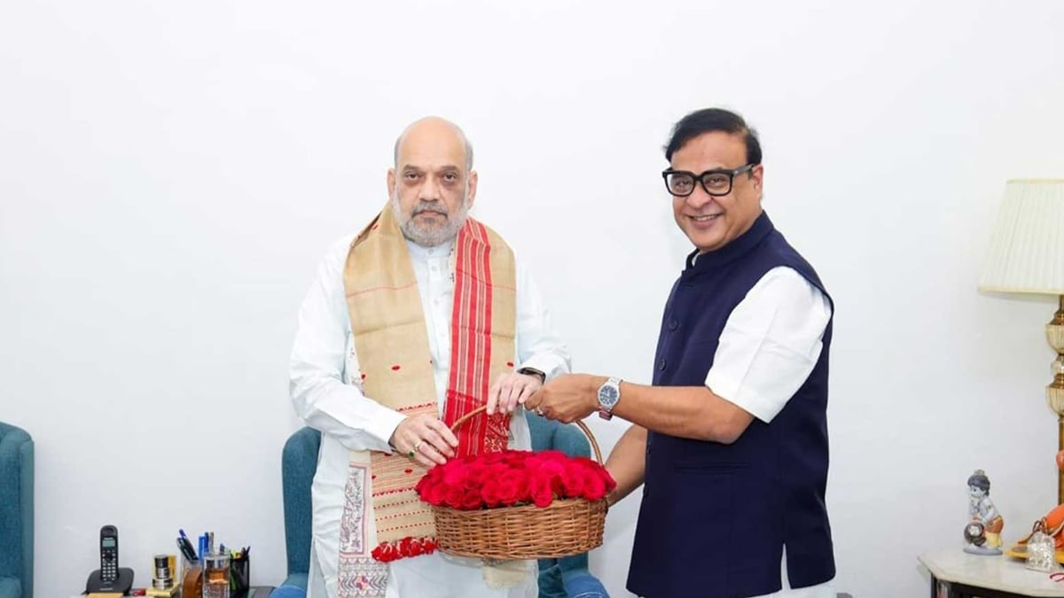 ड्रग नेटवर्क पर निर्णायक प्रहार:                                   गृह मंत्री शाह ने थपथपाई सीएम हिमंत बिस्वा की पीठ, 547 केसों में 945 गिरफ्तारियां