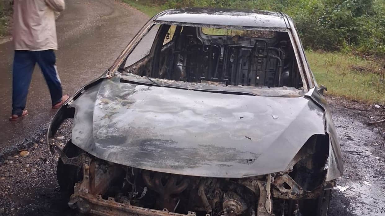 baleno car set on fire basun village lambagaon kangra