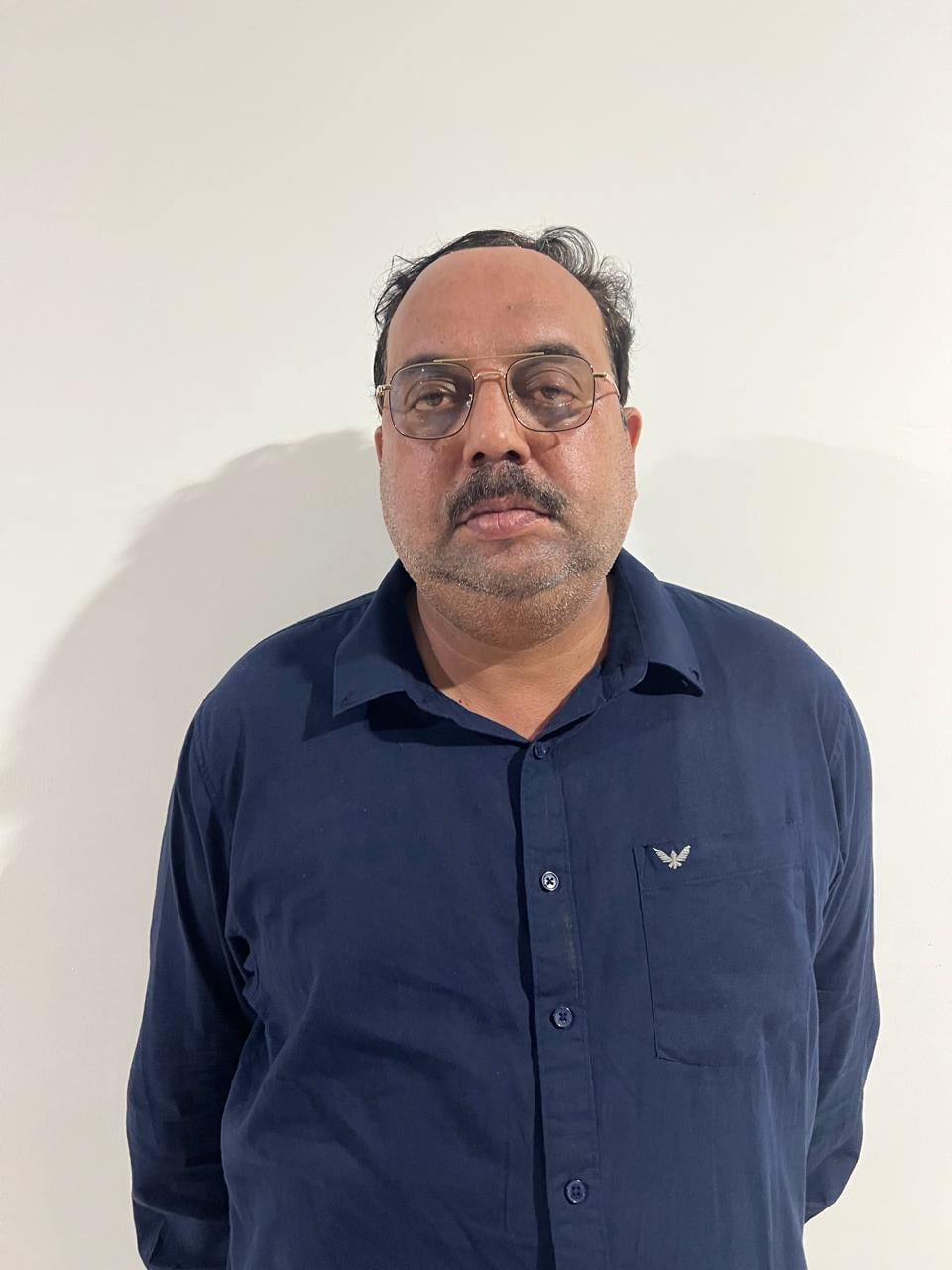 यूपी: कोडीन कफ सिरप की तस्करी में सहारनपुर का दवा कारोबारी गिरफ्तार, जेल में आरोपियों से मुलाकात करने आया था