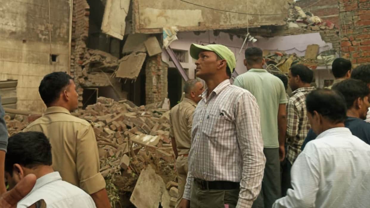 Varanasi Explosion house Sarnath causes panic fire brigade reaches scene