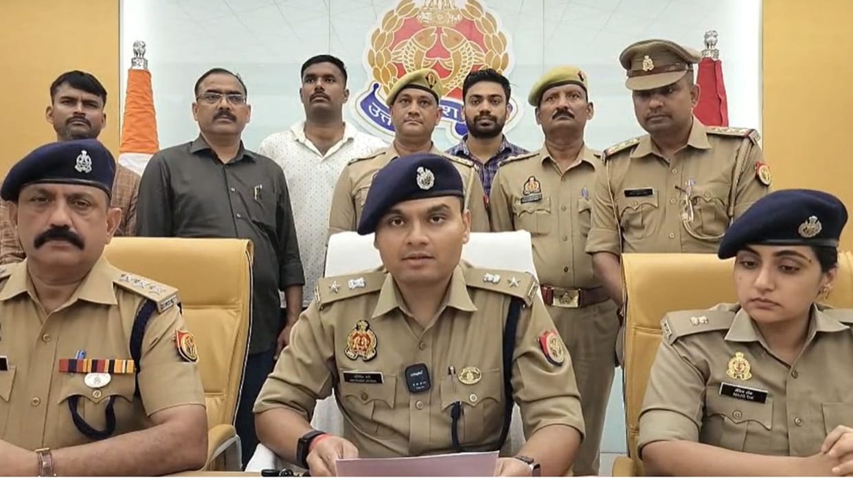 Liquor 65 lakh hidden behind crates Lahori Jeera two arrested truck route from Haryana to Jharkhand