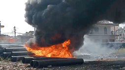 rajasthan dholpur Fruit Market Massive Fire In Plastic Pipes