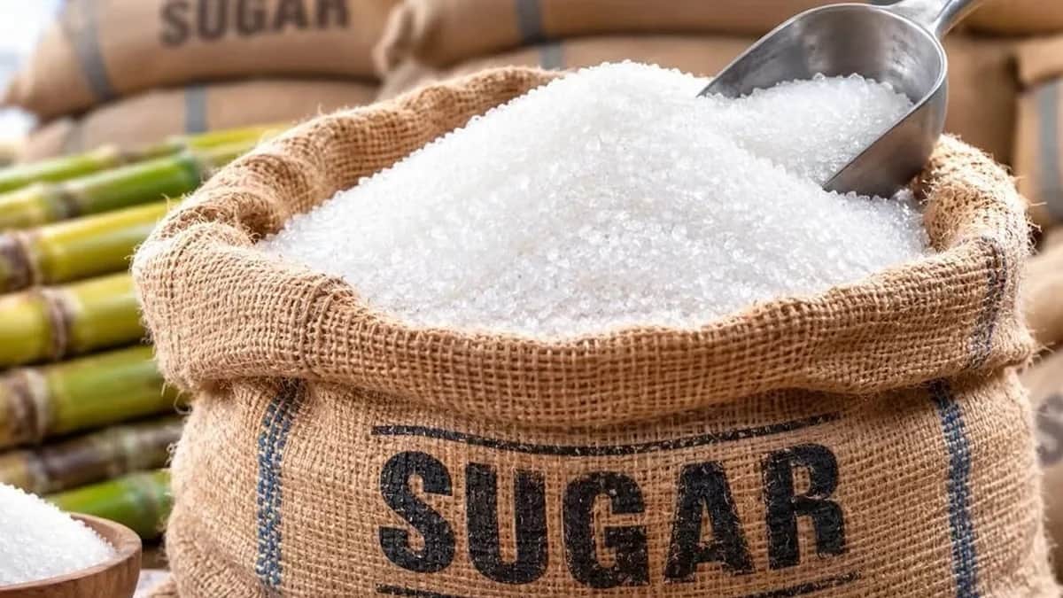 Kanpur Sugar prices plummetdown by six rupees per kg in wholesale market and two rupee per kg in retail market