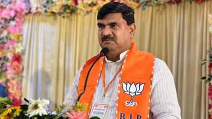 कार्यक्रम को संबोधित करते धर्मपाल सिंह।