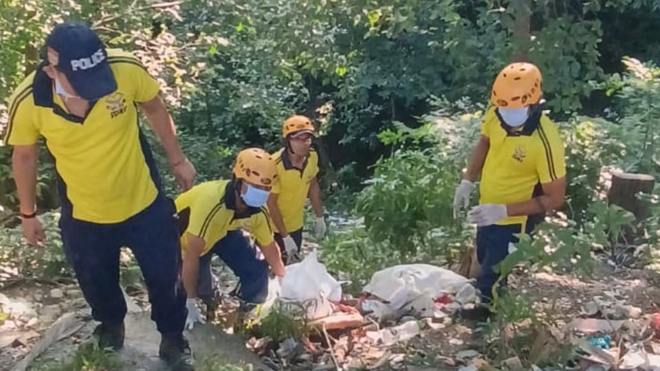 ऋषिकेश: नीरगढ़ बैंड के पास दुर्गम ढलान पर मिला महाराष्ट्र के लापता पर्यटक का शव, एसडीआरएफ ने निकाला