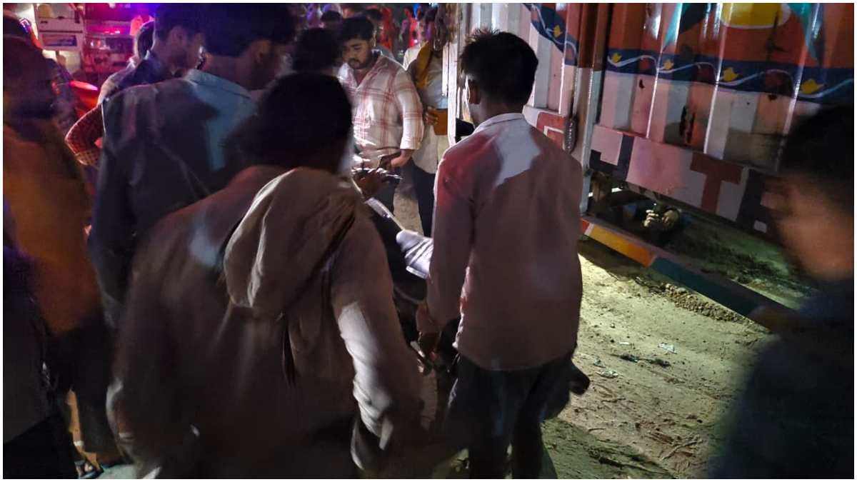 buxar road accident nh 922 aniket paswan death bike hits parked truck