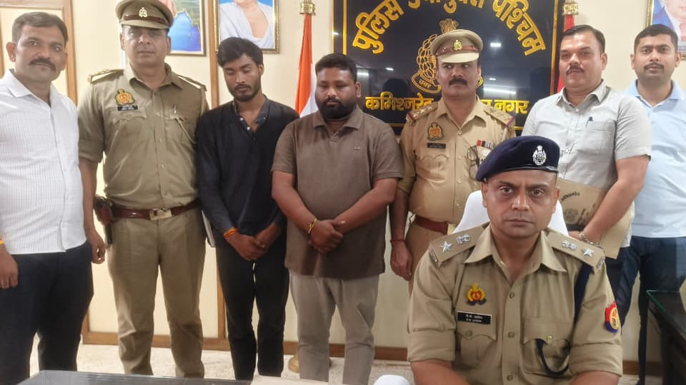 कानपुर: नकली शराब में जेल जाने के बाद कार से गांजा बेचता मिला तस्कर, फुफेरे भाई संग गिरफ्तार
