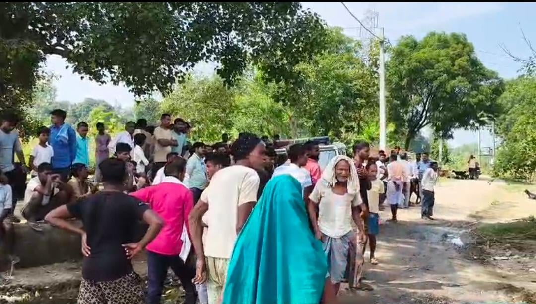 सीतापुर: कुल्हाड़ी से प्रहार कर बुजुर्ग महिला की हत्या, भतीजे पर आरोप, मानसिक विक्षिप्त बताया जा रहा आरोपी