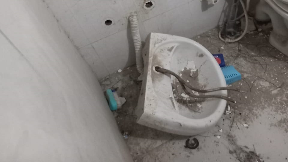 Agra Society Theft: Taps Stolen from 11 Flats, Two Housekeeping Workers Detained