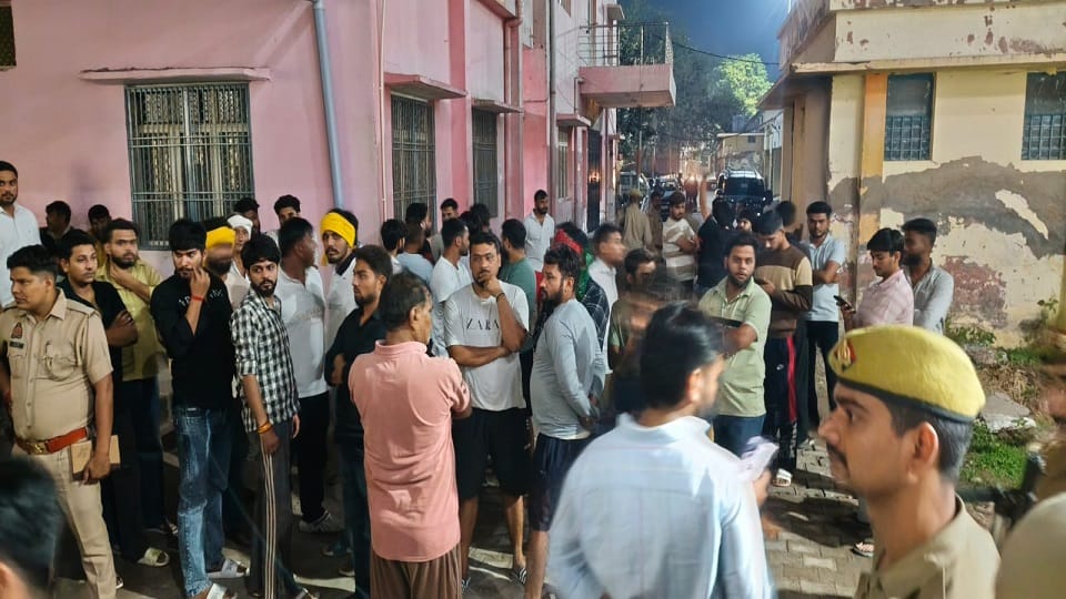 Bulandshahr: Youth stabbed to death during a religious procession in Devipura
