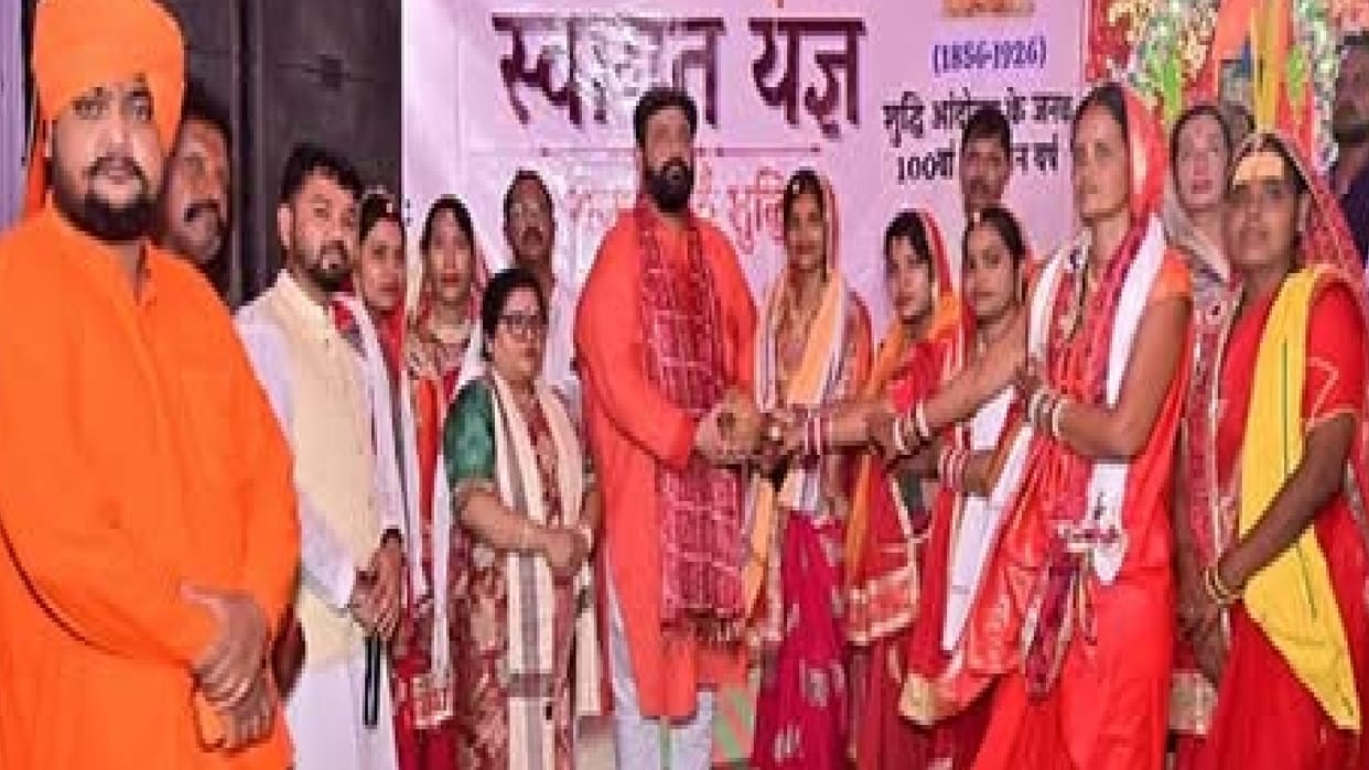 102 families were brought back home, greeted with a prayer service in Sakti