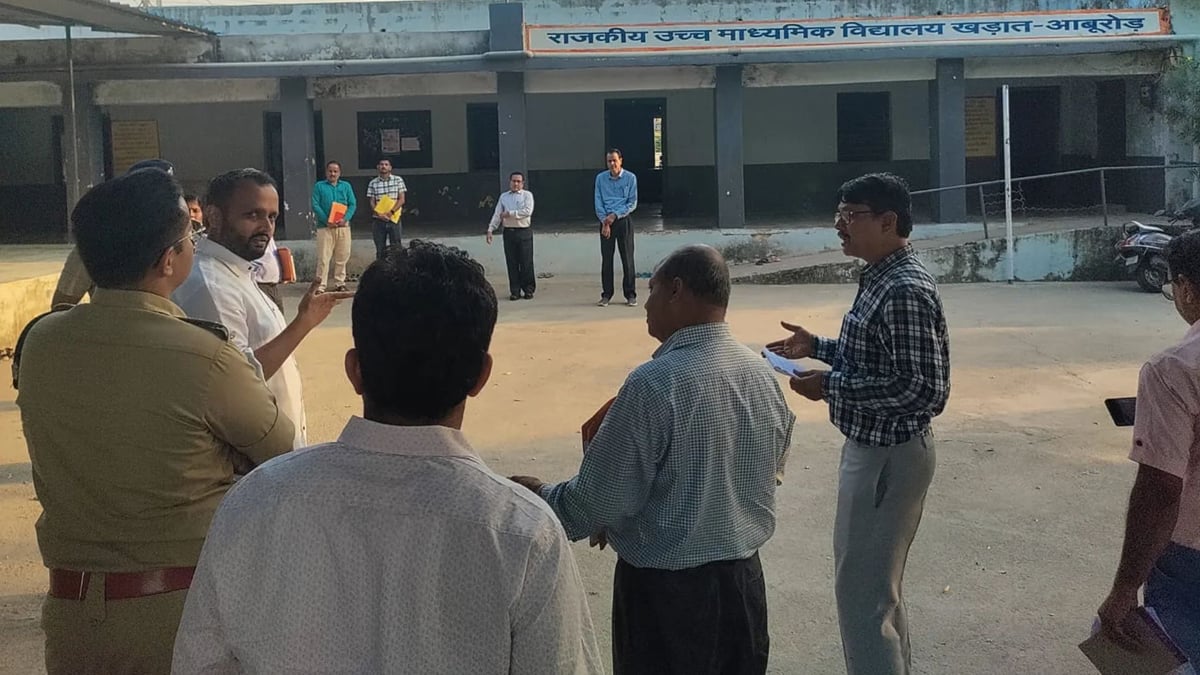 राजस्थान पंचायत चुनाव: सिरोही में 10 गांवों के मतदान केंद्रों का निरीक्षण, सुरक्षा व्यवस्था पर दिए निर्देश