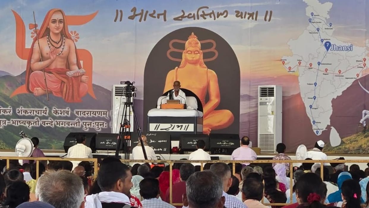 Bharat Swastik Yatra: Morari Bapu dedicates Ramkatha to the valor of Queen Lakshmibai