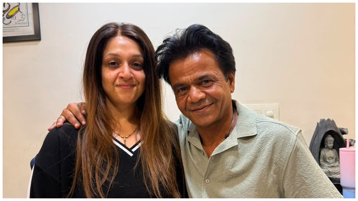 Rajpal Yadav pure love on Wife Radha on her birthday says you are my family diamond