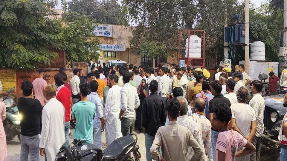 Bloody clash in Bareilly Elderly man killed in crossfire between two groups Sajjad was on his way to pick up c