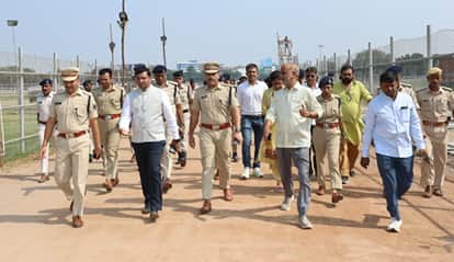 3. Gandhi Maidan Ravan Dahan Enters 71st Year, 90-Foot Ravan to Be the Main Attraction