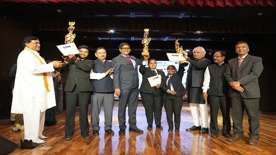 महर्षि यूनिवर्सिटी में चार दिवसीय विधि महोत्सव समाप्त: छात्रों ने दिखाई प्रतिभा,जस्टिस अफरोज अहमद हुए शामिल